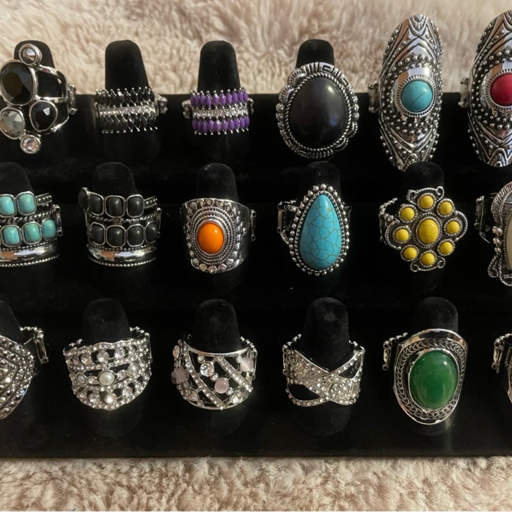 Fashion Jewelry - 60 Pieces - Randomly Selected